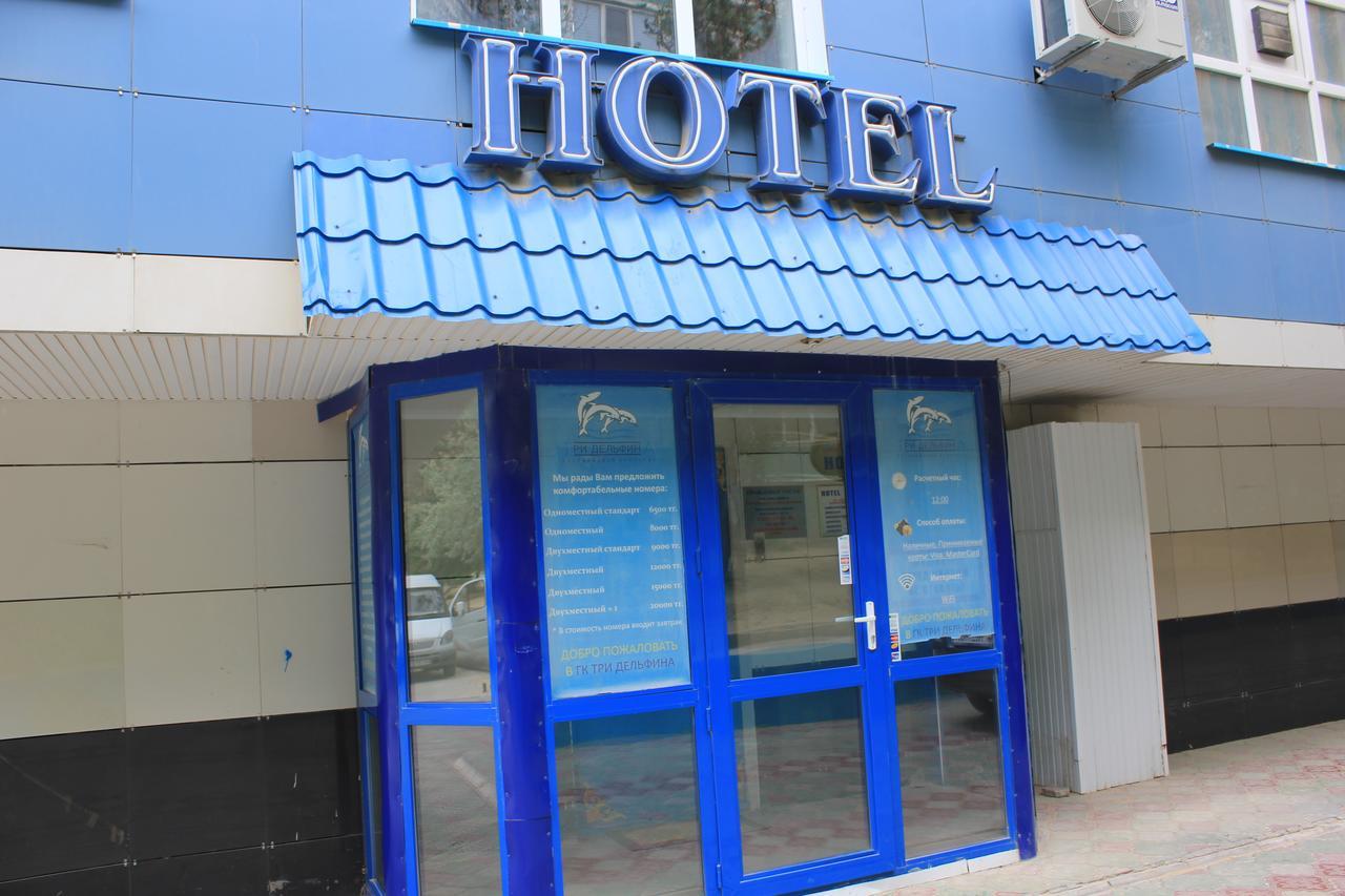 Three Dolphins Hotel Aktau  Ngoại thất bức ảnh